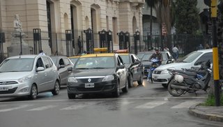 Desde hoy aumenta el taxi compartido