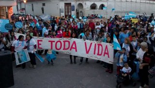 Cientos de jujeños marcharon en contra del aborto