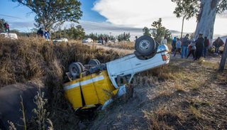 Segundo, el héroe que socorrió a los accidentados tras el vuelco del camión en San Agustín