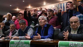Comenzó el paro de camioneros y las CTA