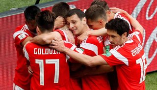 Rusia le ganó cómodo a Arabia Saudita 5-0 en la apertura del Mundial