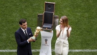 ¿Quién es Natalia Vodianova, la top model que se robó toda la atención en la inauguración del Mundial?