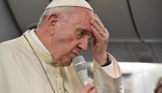 Temblor político local por los mensajes del Papa sobre el aborto y los medios hegemónicos