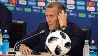 Tabárez reprobó el rendimiento de su equipo