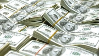Al inicio de la licitación de fondos del FMI, el dólar cae 25 centavos a $ 28,21 en la city porteña