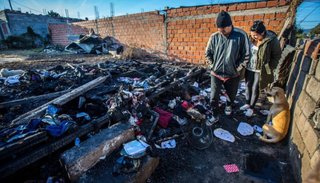 La familia del incendio en El Cambio pide ayuda