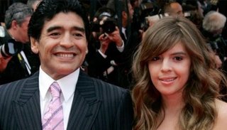 "No sé si te extraño más adentro de la cancha o afuera"