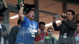 Maradona defendió a Messi y criticó el rendimiento del equipo