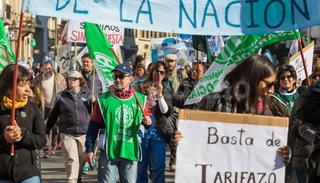 Marchas por el centro salteño