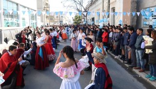 Vacaciones para unos y apoyo escolar a los que deben rendir