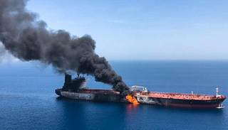 Tensión en el golfo de Omán por incendios en buques petroleros