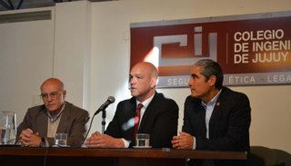 "Hay casi un 50% de muertes en las rutas"