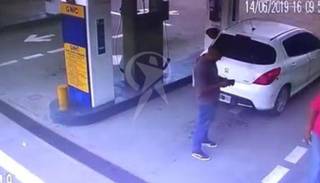 Video: narco fue a cargar gas, explotó el tubo y voló la droga