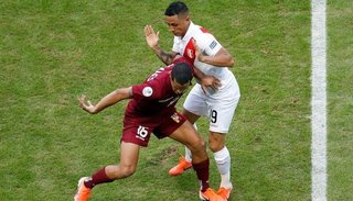 Con una activa presencia del VAR, Venezuela y Perú no se sacaron ventaja