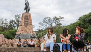 En todo el país hubo 937 mil turistas durante el fin de semana largo