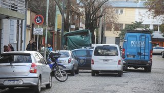 Hallaron el cuerpo de una mujer dentro de un contenedor de basura