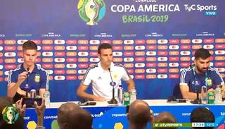 Scaloni jugó al misterio y no confirmó el equipo