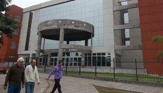 El jefe de la Subcomisaría de El Galpón fue denunciado por violencia de género