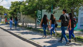 Alumnos presentan un proyecto para que el Estado sea garante de los alquileres