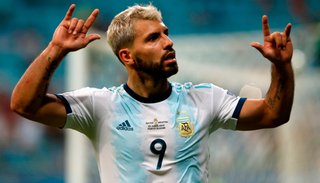 Del abucheo al aplauso, vamos despacio...