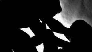 Condenan a un pastor evangélico por abusar de la hija de su pareja