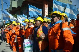 Empleados de la Minera El Aguilar levantan su voz