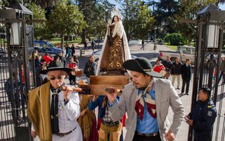 Visita de la Virgen del Carmen a Casa de Gobierno