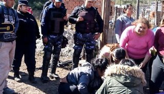 Imputaron a tres policías por una muerte en Floresta