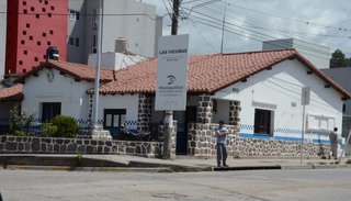 Lo mató a puñaladas por romperle su celular