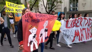 Mató al hombre que violó a su hija y lo liberaron porque fue "emoción violenta"
