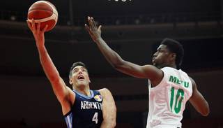 Luis Scola duda jugar en la cita olímpica de Tokio