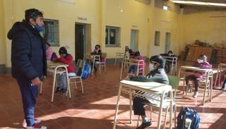 El Gobierno evalúa el regreso a las aulas entre noviembre y diciembre