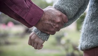 Quince años de prisión para un padre por abusar de su hija
