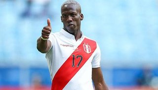 Advíncula aceptó la propuesta de Boca