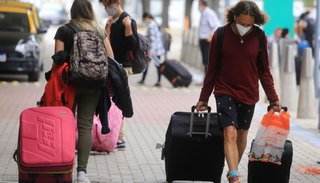 Se detectó la variante Delta en un viajero que vino de Estados Unidos