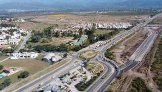 Hoy comienzan los desvíos por la obra del paso bajo nivel en la rotonda de Grand Bourg