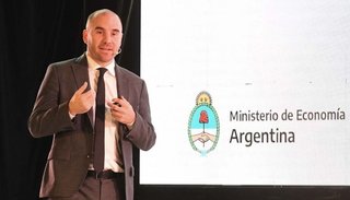 Tras la aprobación del FMI, el Gobierno ratifica objetivo de acumular reservas