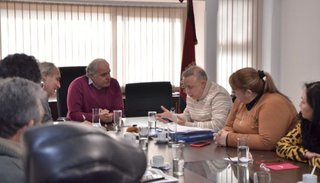 Estatales: adelantan a junio y julio los aumentos previstos