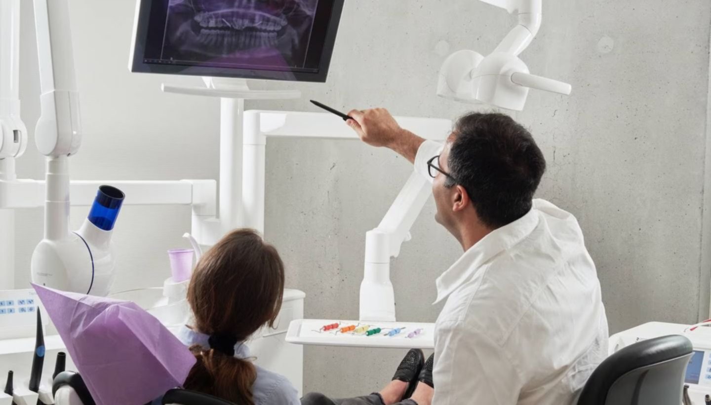 ¿Corona dental con IA? Así es como la Inteligencia Artificial está revolucionando la odontología