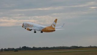 Flybondi retoma los vuelos y agregaría seis nuevas rutas este año