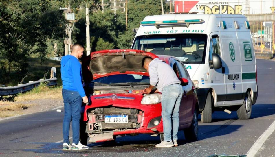 Motociclista murió tras ser embestido por un vehículo- Motociclista murió tras ser embestido por un vehículo