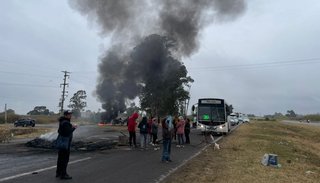 La Policía de la provincia liberó pacíficamente la ruta 66 y se levantó el corte