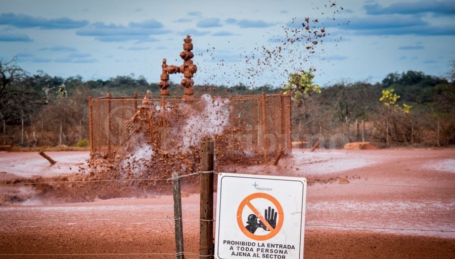 "Esto está fuera de control": temor por el desastre del pozo petrolero