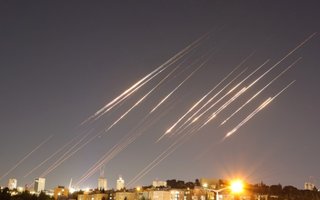 Aumenta la tensión en Medio Oriente: tres civiles muertos en Israel tras un nuevo ataque con misiles iraníes
