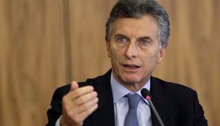 Macri anunció beneficios para sectores golpeados por la recesión