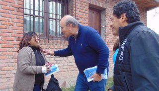 Rubén Rivarola recorrió calles de Lozano