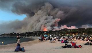 Más de 10 mil evacuados por incendios