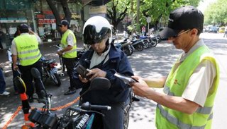 El insólito y desopilante descargo de un escritor para que le perdonen una multa