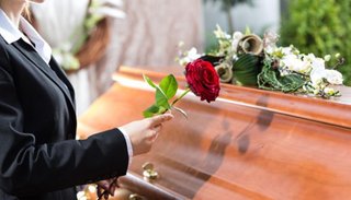 Las funerarias solicitan que se reglamente la actividad