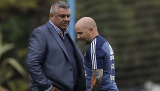 Ahora, Sampaoli amenazó con no dirigir al Sub-20